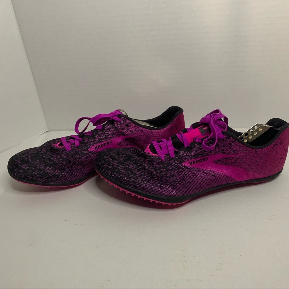 Women’s Brooks Mach 19 cross country SZ11